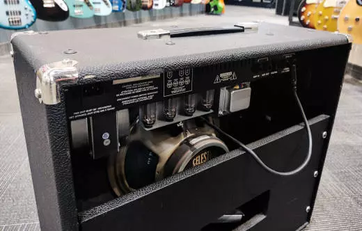 Traynor - GuitarMate 2-Channel 30 Watt All-Tube Guitar Combo 2